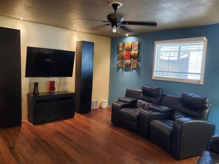 Spacious West El Paso 19 Min From Airport, Fort Bliss Military Base Ngoại thất bức ảnh