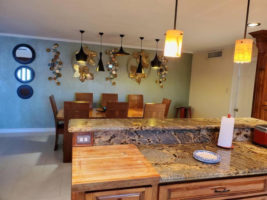 Spacious West El Paso 19 Min From Airport, Fort Bliss Military Base Ngoại thất bức ảnh