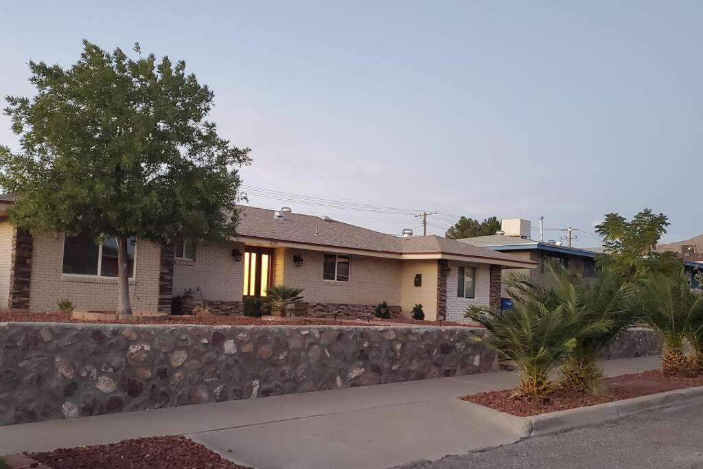 Spacious West El Paso 19 Min From Airport, Fort Bliss Military Base Ngoại thất bức ảnh